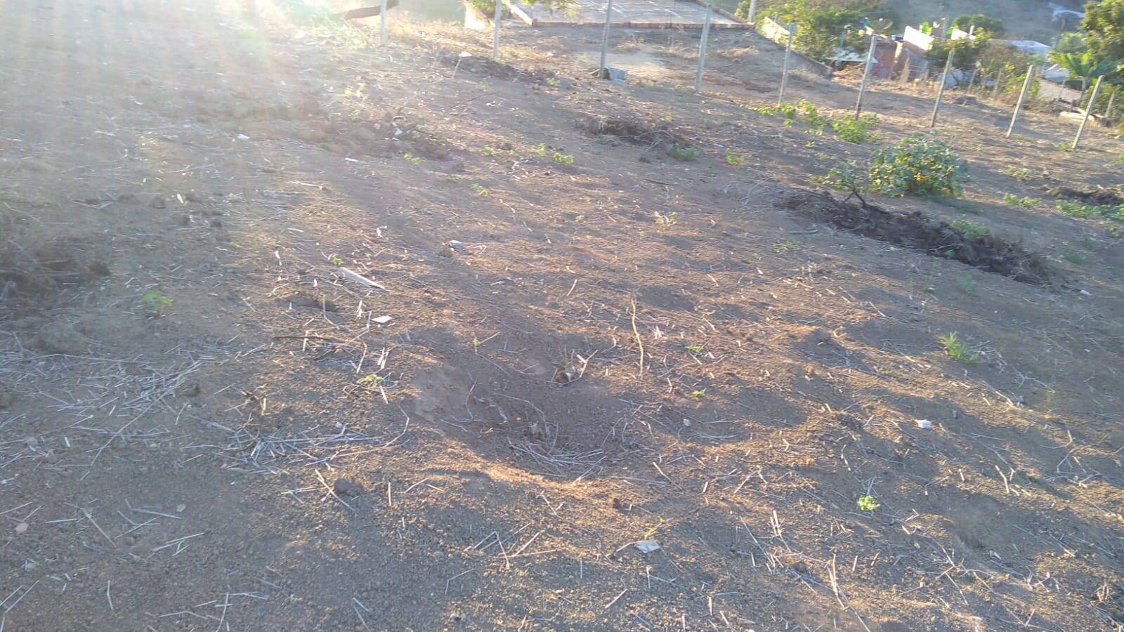 VENDE-SE TERRENO CRECI 42.187 CONTATO (33) 999228110 OU (33) 3521-0872