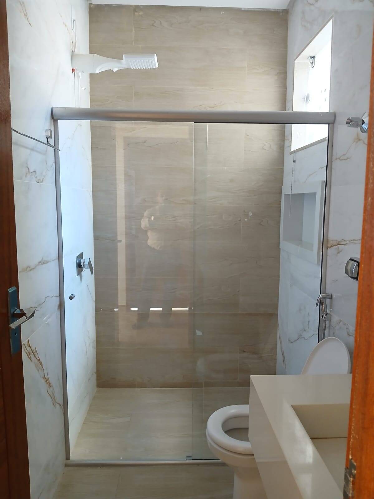 Alugo apto no 3º andar com cobertura