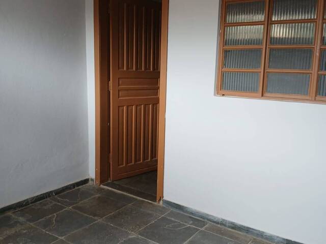 #31 - Casa para Locação em Teófilo Otoni - MG - 3