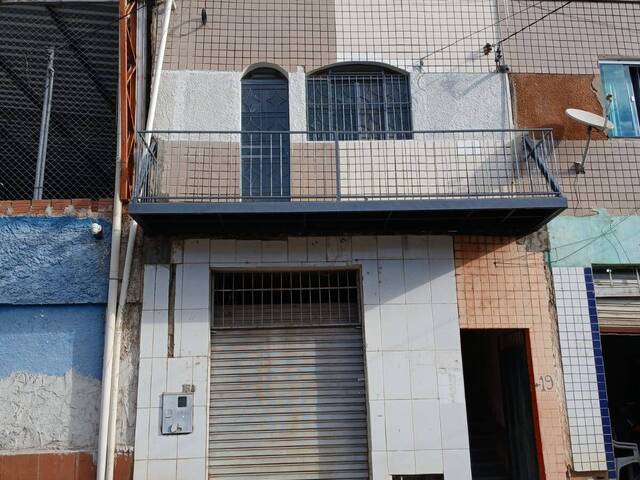 #32 - Apartamento para Venda em Teófilo Otoni - MG