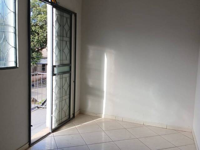 #32 - Apartamento para Venda em Teófilo Otoni - MG